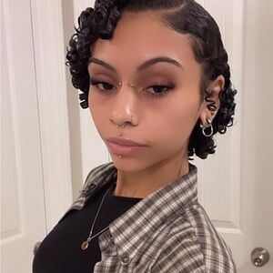 Meet your Posher, Imani